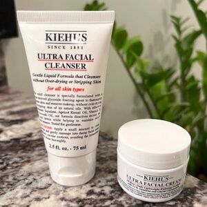 Kiehl's Ultra Facial Hydrating .95oz Moisturizer and 2.5oz Cleanser - NEW w/tags